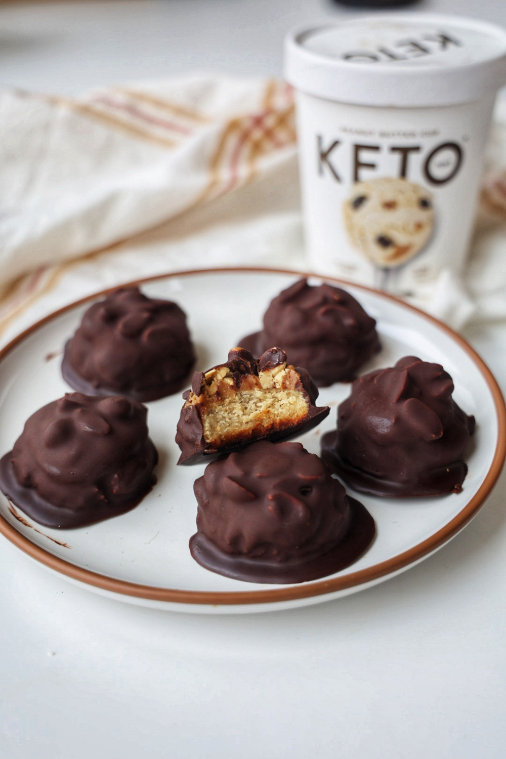 Keto Peanut Butter Stuffed Cookies | Keto Foods